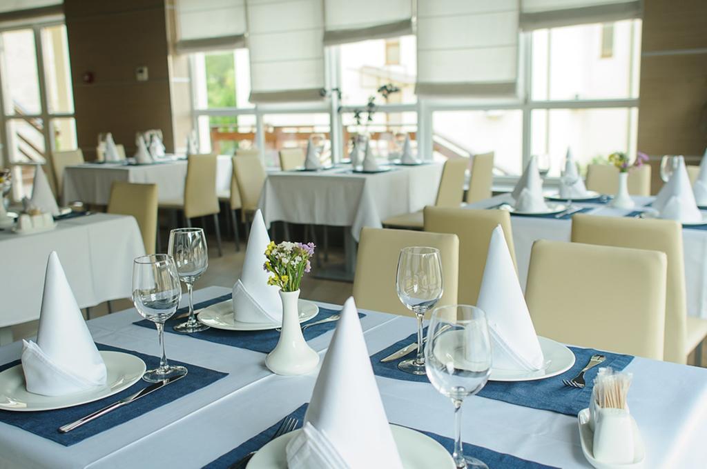 Dacha Na Desne Hotel Kijów Zewnętrze zdjęcie